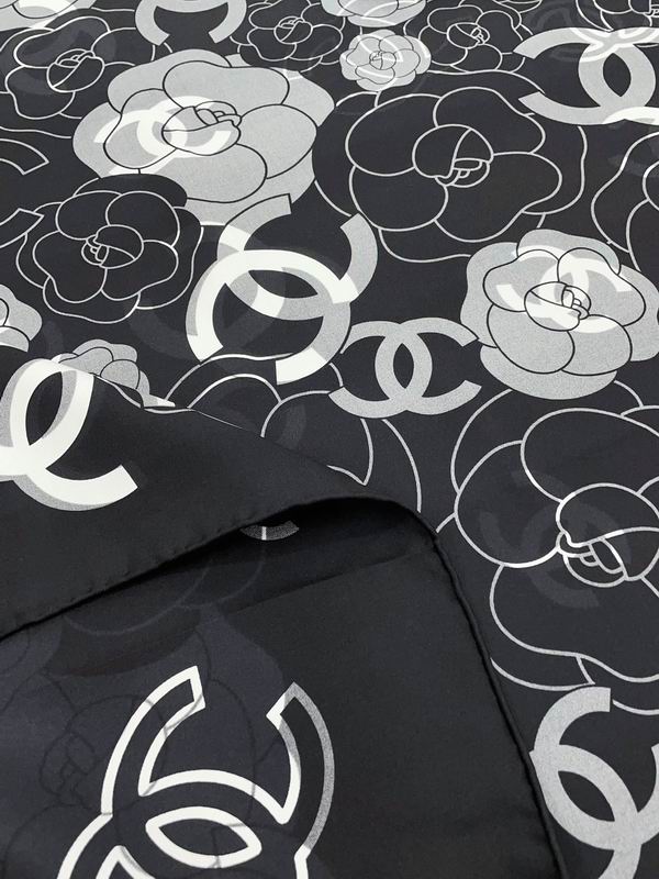 Chanel silk scarf 90X90cm E13 (6)
